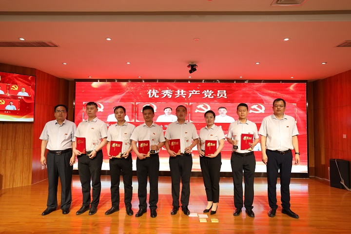 优秀党员 - 副本.JPG