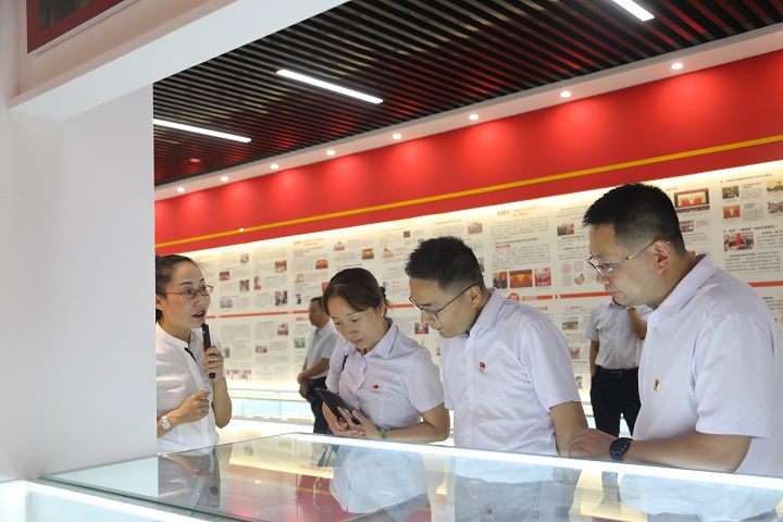 1630030569233791.jpeg 参观学习中.jpg